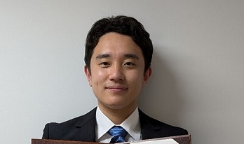 知能機械創製理工学教育プログラム博士前期課程2年の上野颯さんが